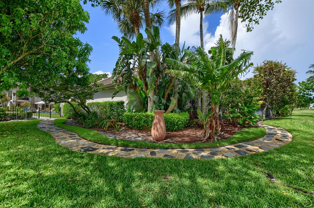 VINTAGE PLACE - Residential