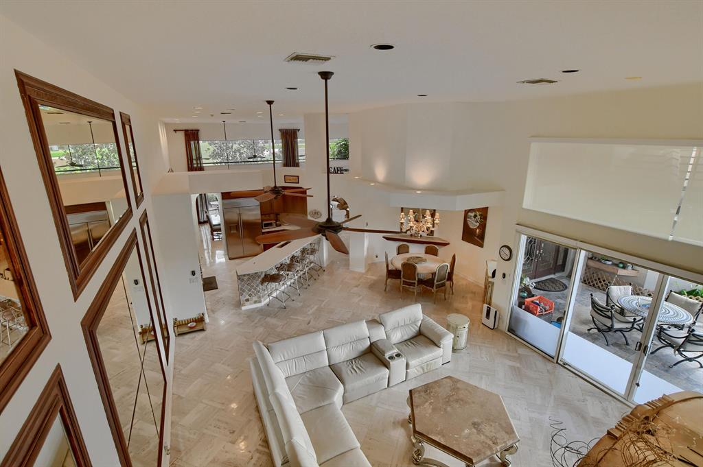 VINTAGE PLACE - Residential