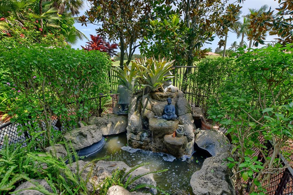 VINTAGE PLACE - Residential