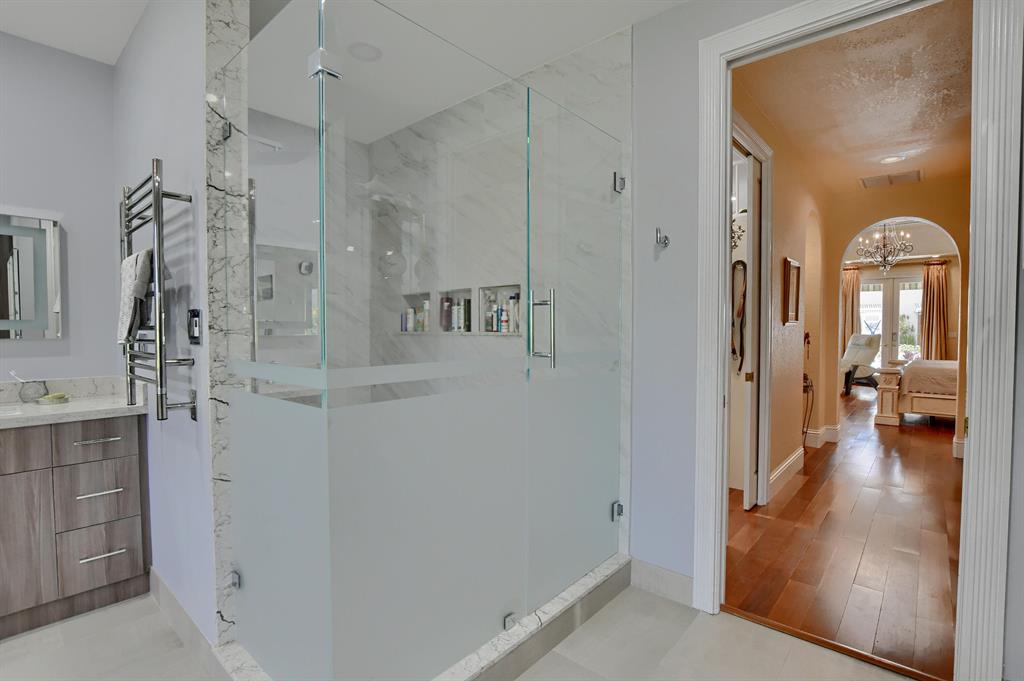 VINTAGE PLACE - Residential