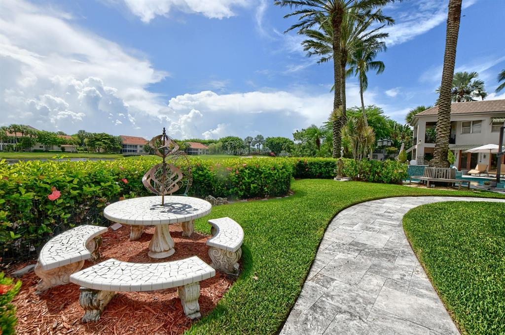 VINTAGE PLACE - Residential