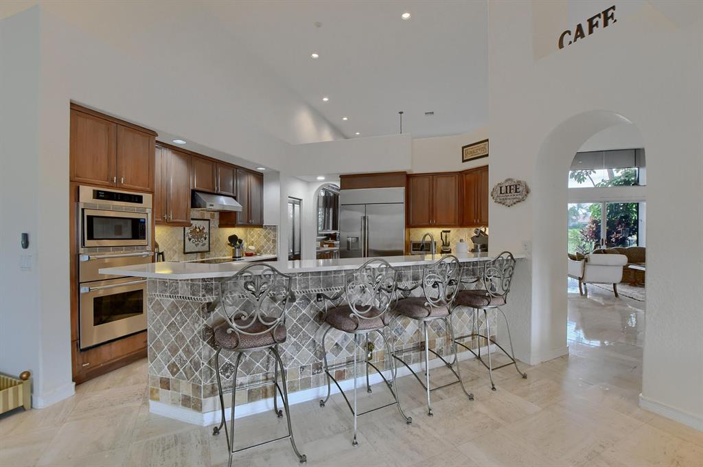 VINTAGE PLACE - Residential