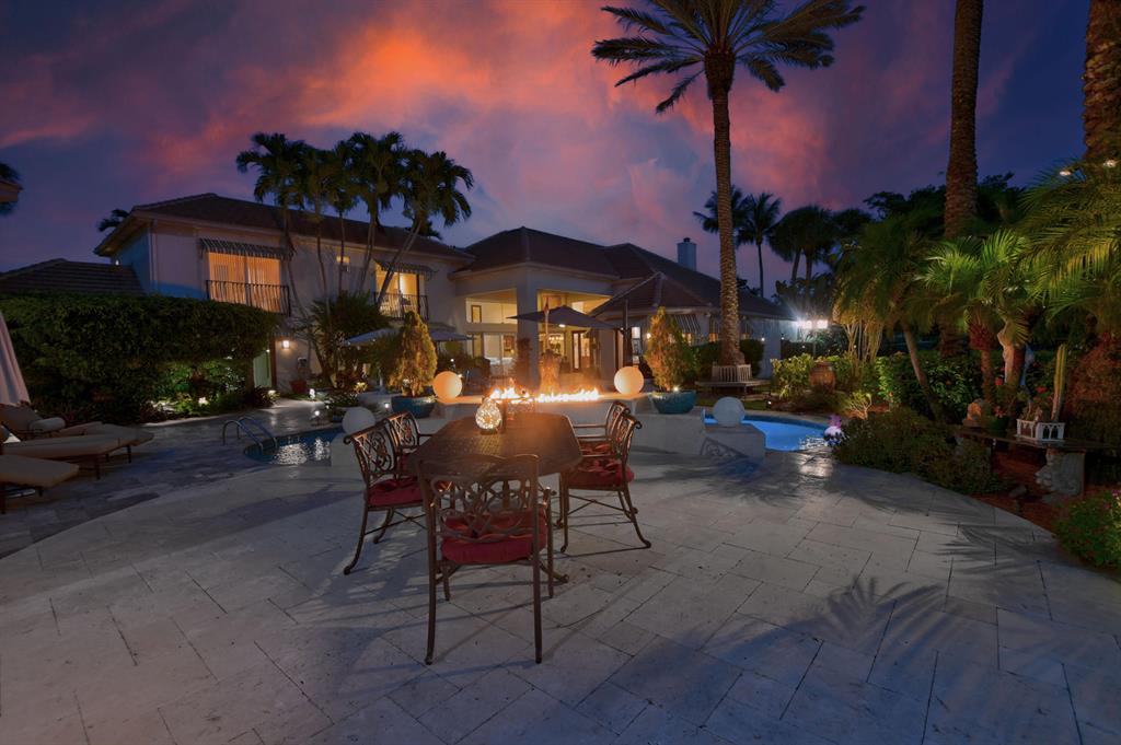 VINTAGE PLACE - Residential