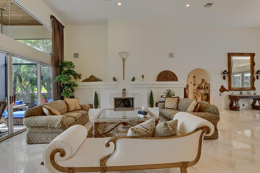 VINTAGE PLACE - Residential