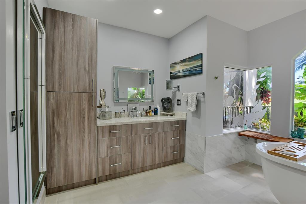 VINTAGE PLACE - Residential