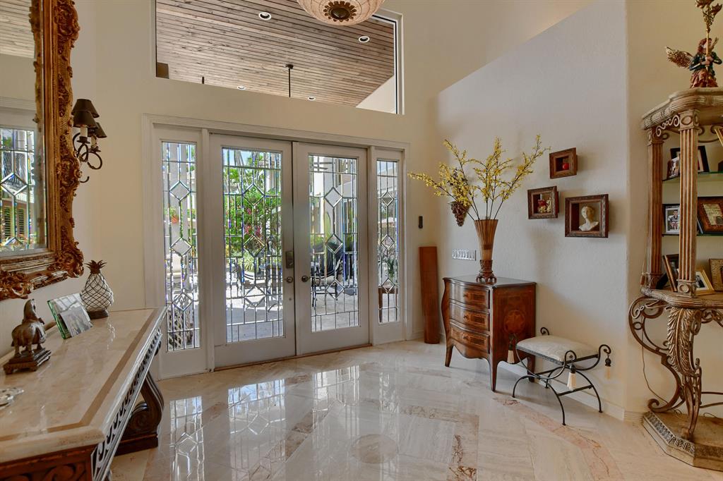 VINTAGE PLACE - Residential