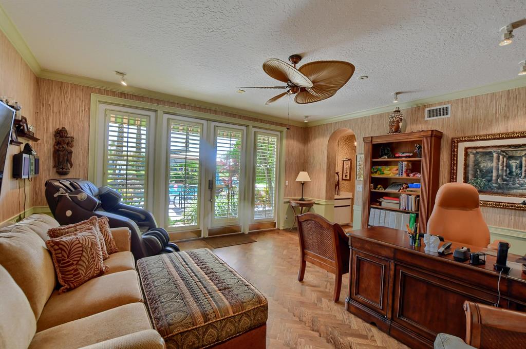 VINTAGE PLACE - Residential