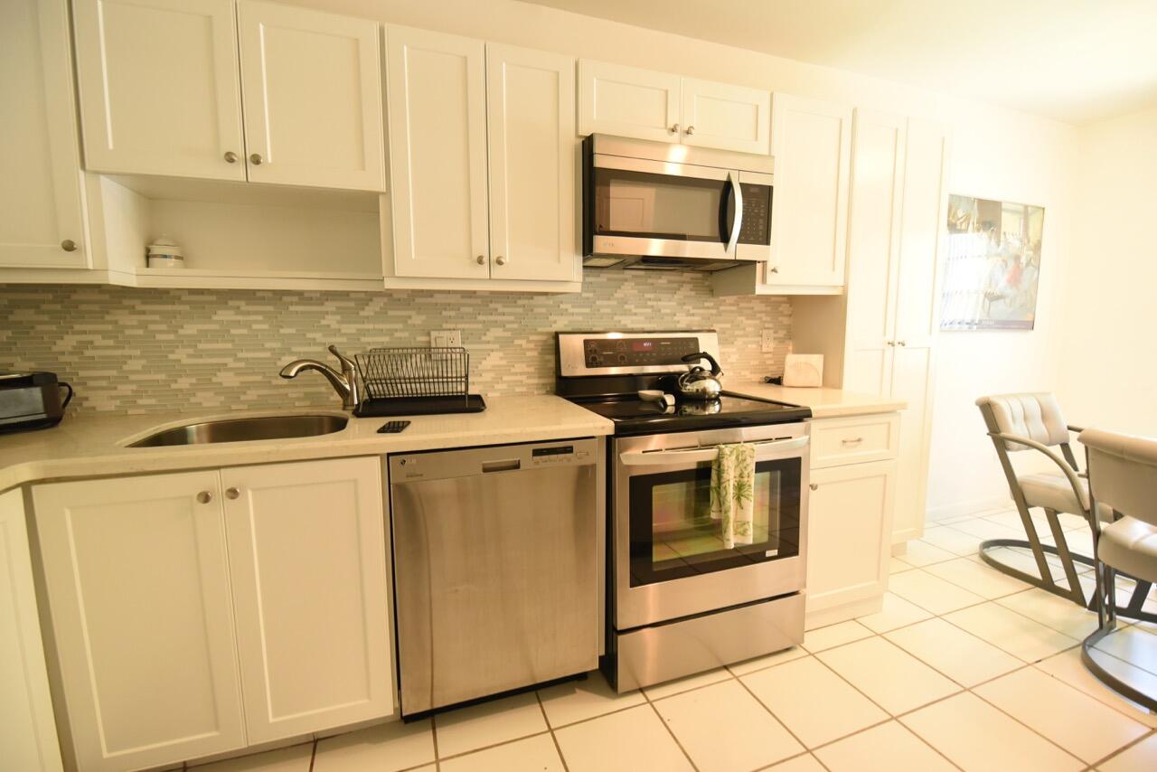 11 Southport Lane H, Boynton Beach, FL, 33436/$18,000 1 11 Southport Lane H