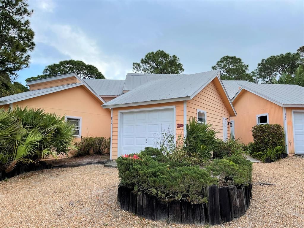 Photo of 1827 SE Hideaway Circle #6, Port Saint Lucie, FL 34953 (MLS # R10798829)