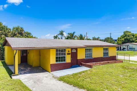 Property photo of 1500 W 13th Street W, Riviera Beach, FL 33404