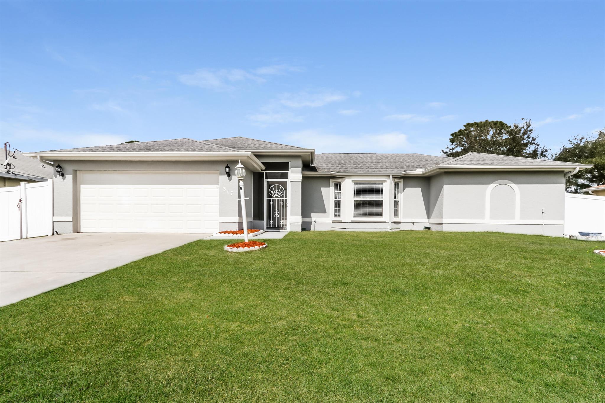 Discover this inviting 3-bedroom, 2-bathroom pet-friendly home offering 1,661 sq. ft. of living space. The residence provides ample room for comfortable living.