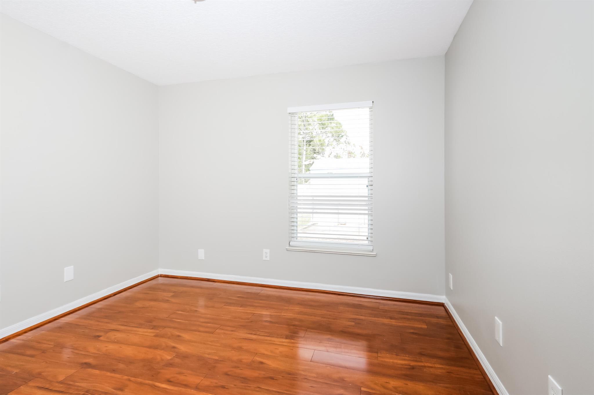 PORT ST LUCIE SECTION 4 - Residential Lease
