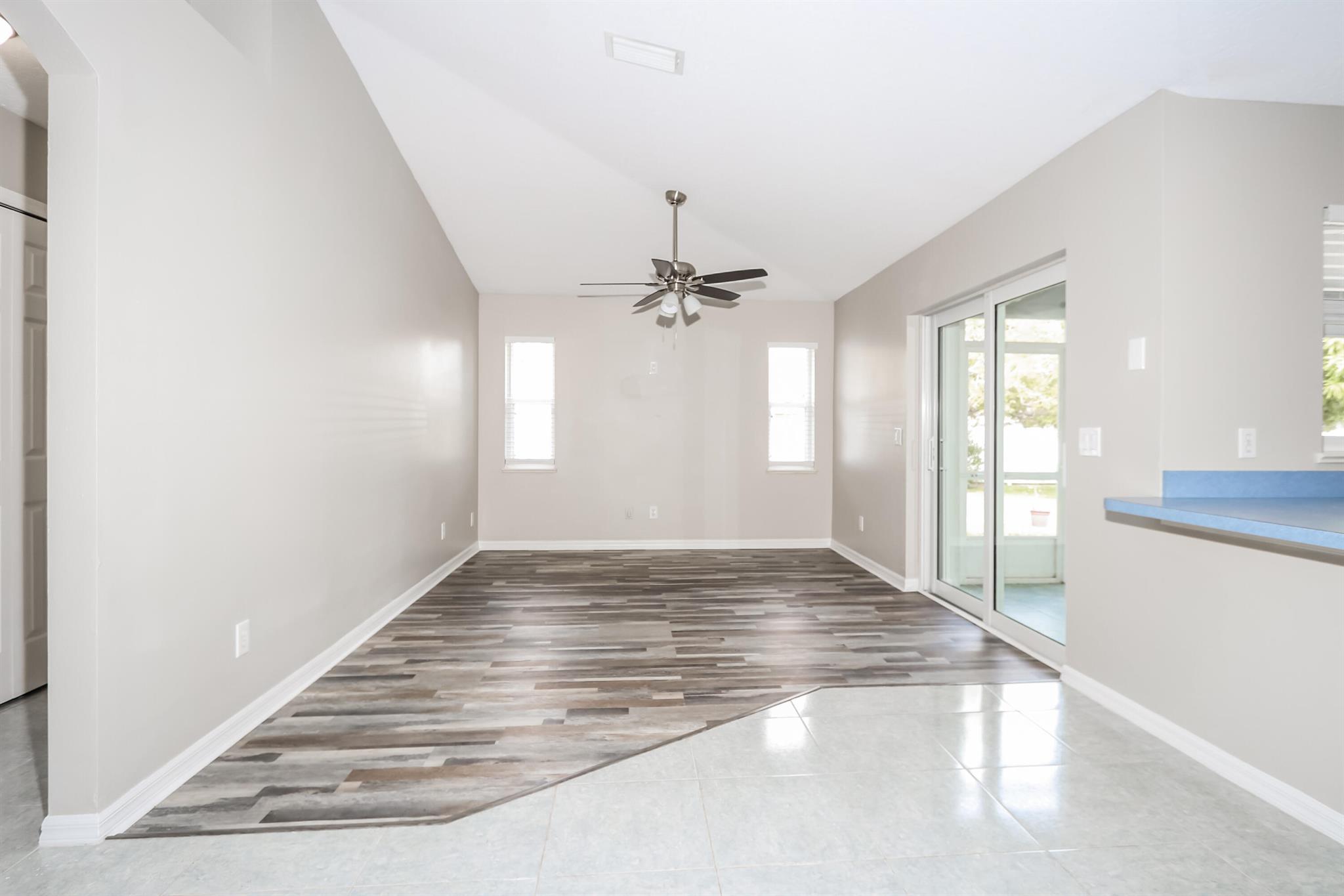 PORT ST LUCIE SECTION 4 - Residential Lease
