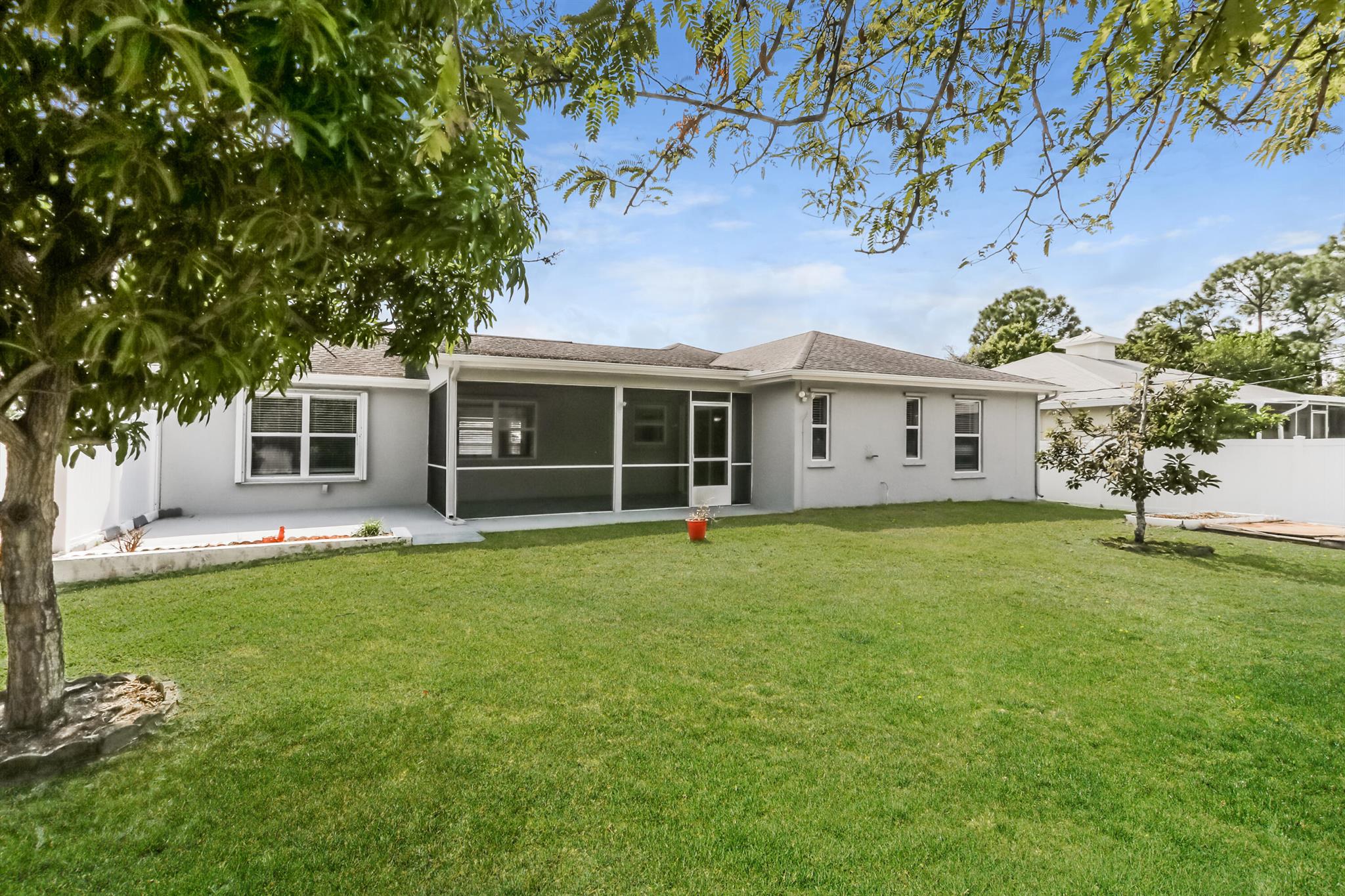 PORT ST LUCIE SECTION 4 - Residential Lease