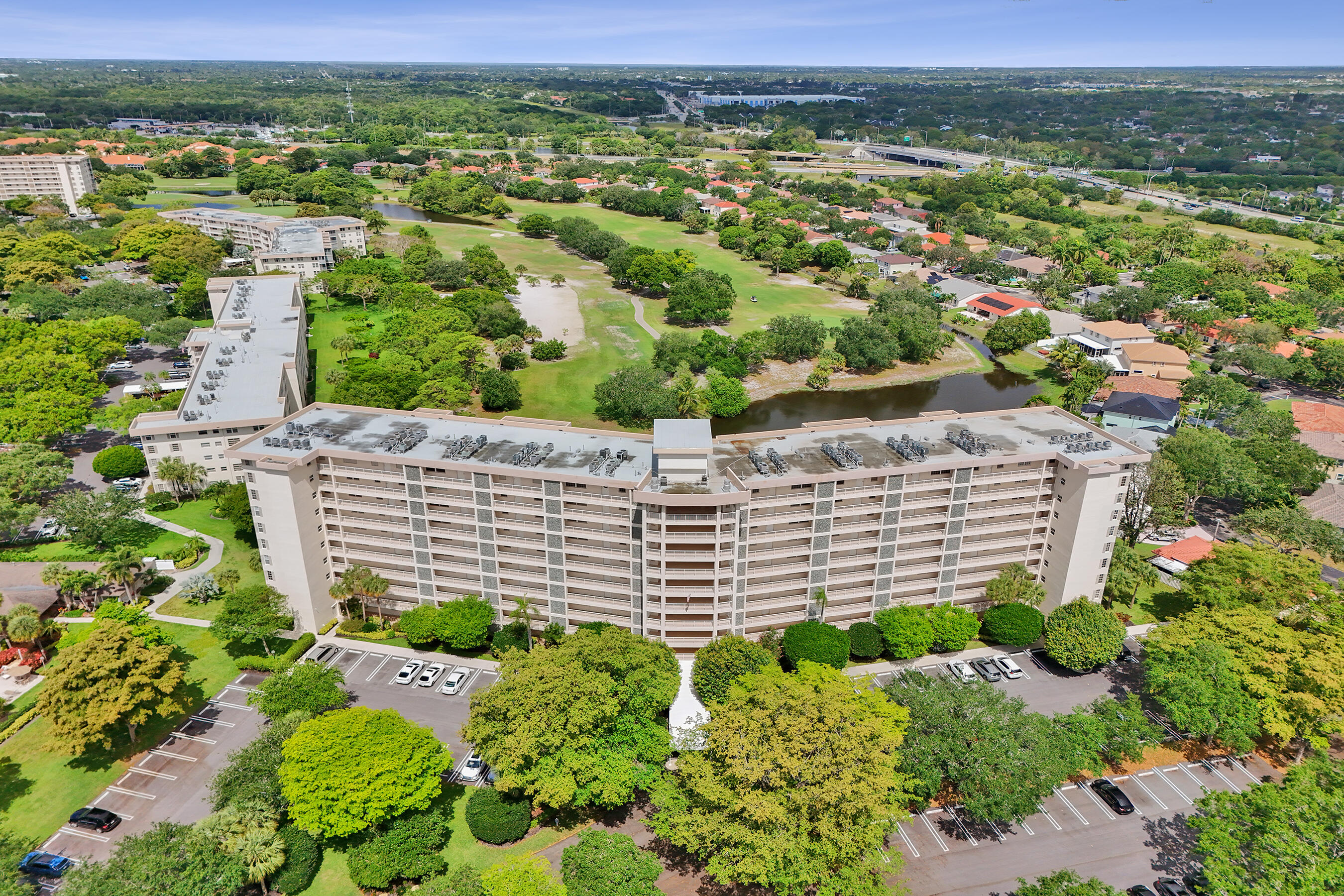 NO 117 PALM-AIRE COUNTRY CLUB - Residential