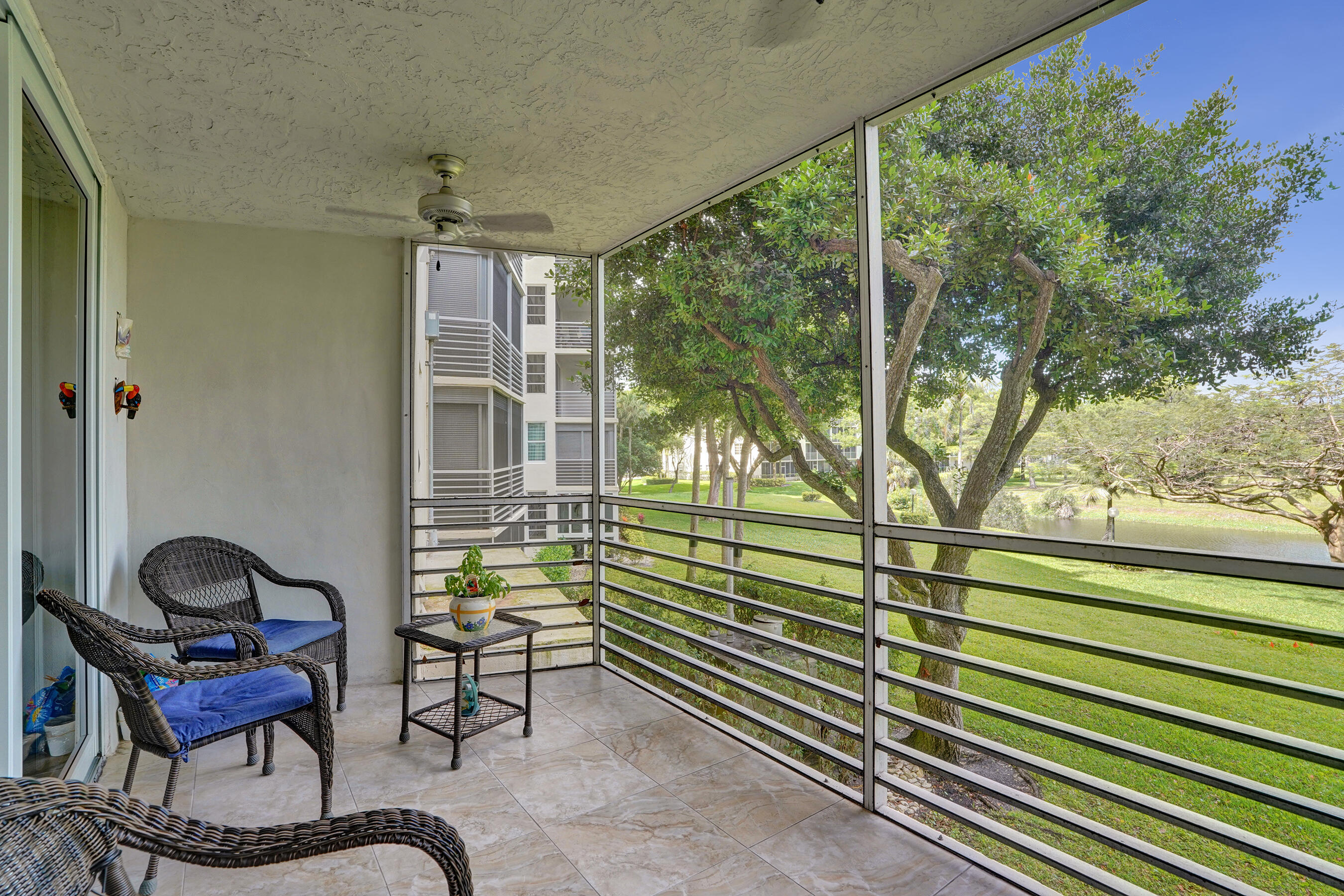 NO 117 PALM-AIRE COUNTRY CLUB - Residential