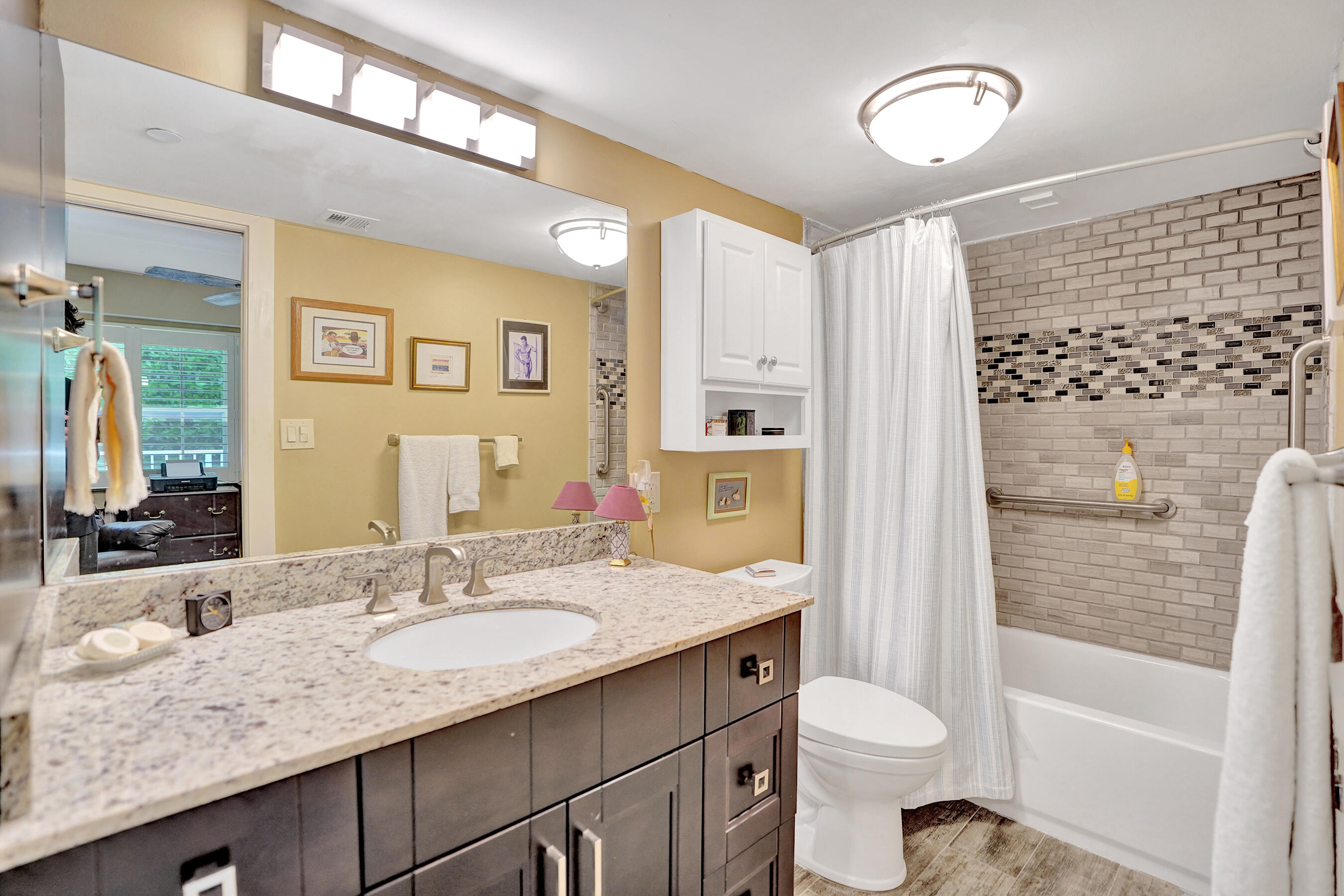 NO 117 PALM-AIRE COUNTRY CLUB - Residential