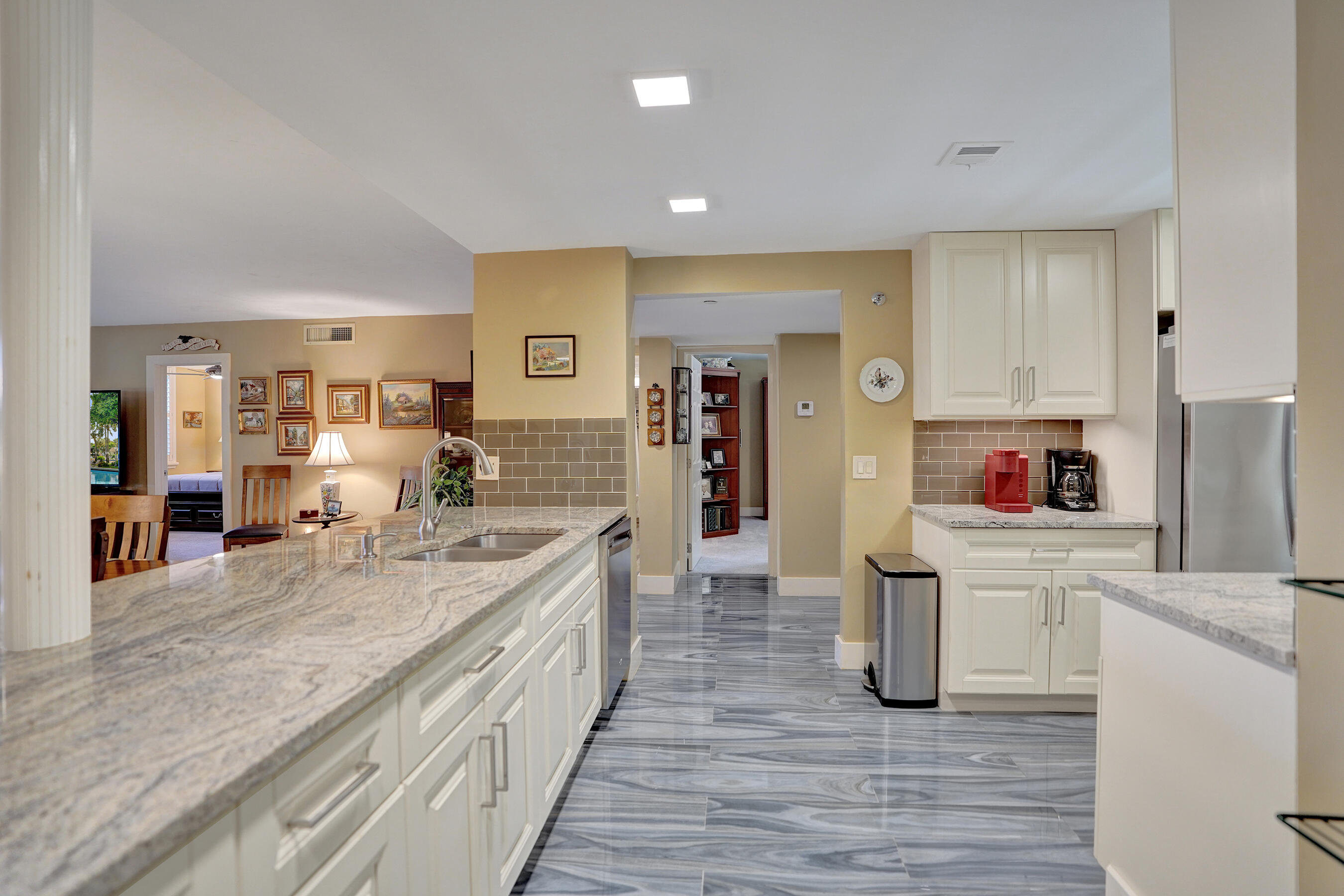 NO 117 PALM-AIRE COUNTRY CLUB - Residential