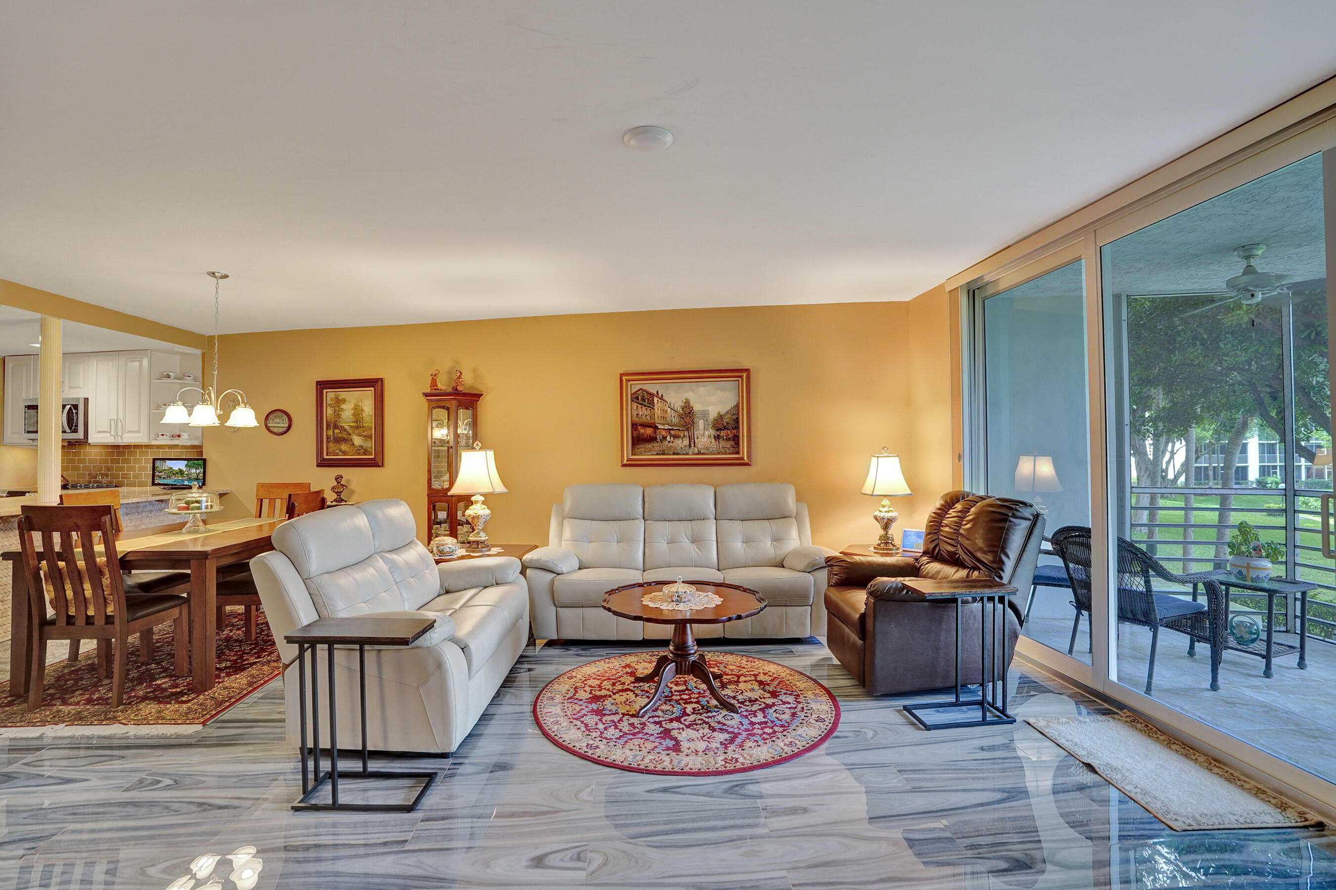 NO 117 PALM-AIRE COUNTRY CLUB - Residential