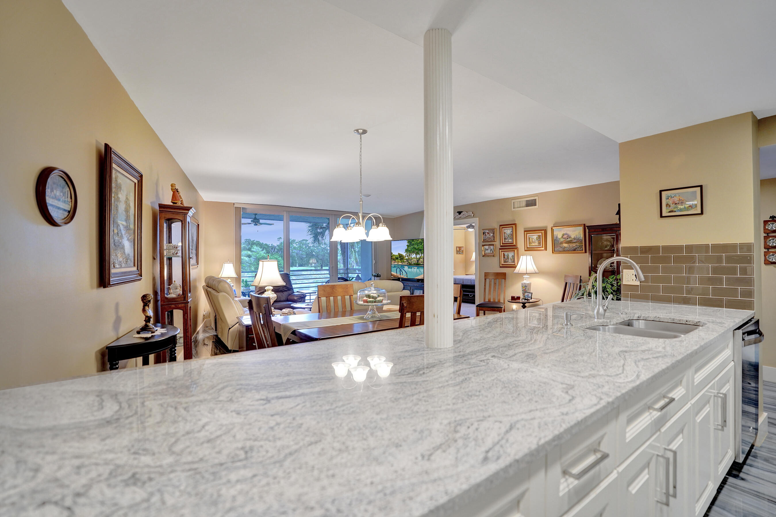 NO 117 PALM-AIRE COUNTRY CLUB - Residential
