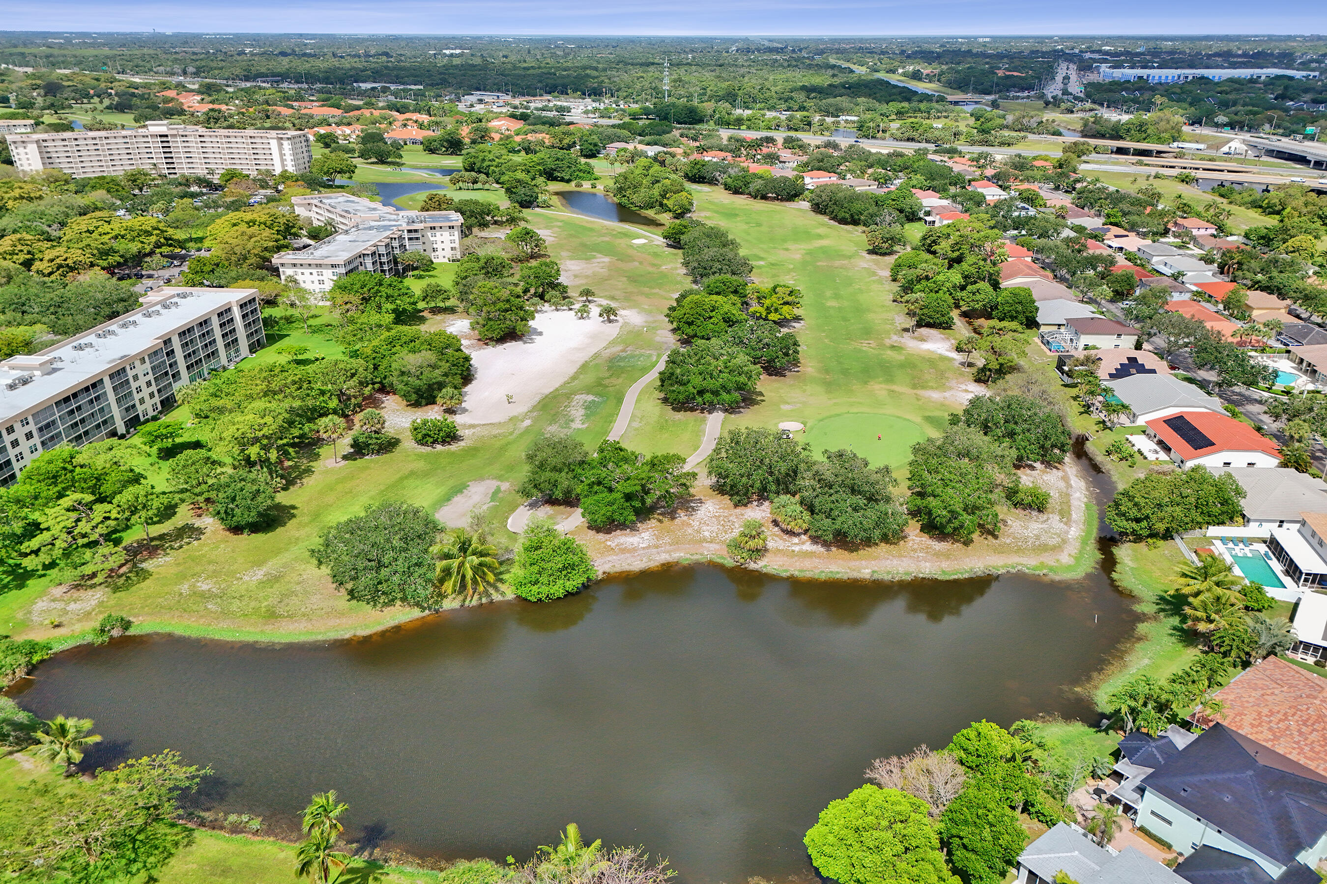 NO 117 PALM-AIRE COUNTRY CLUB - Residential
