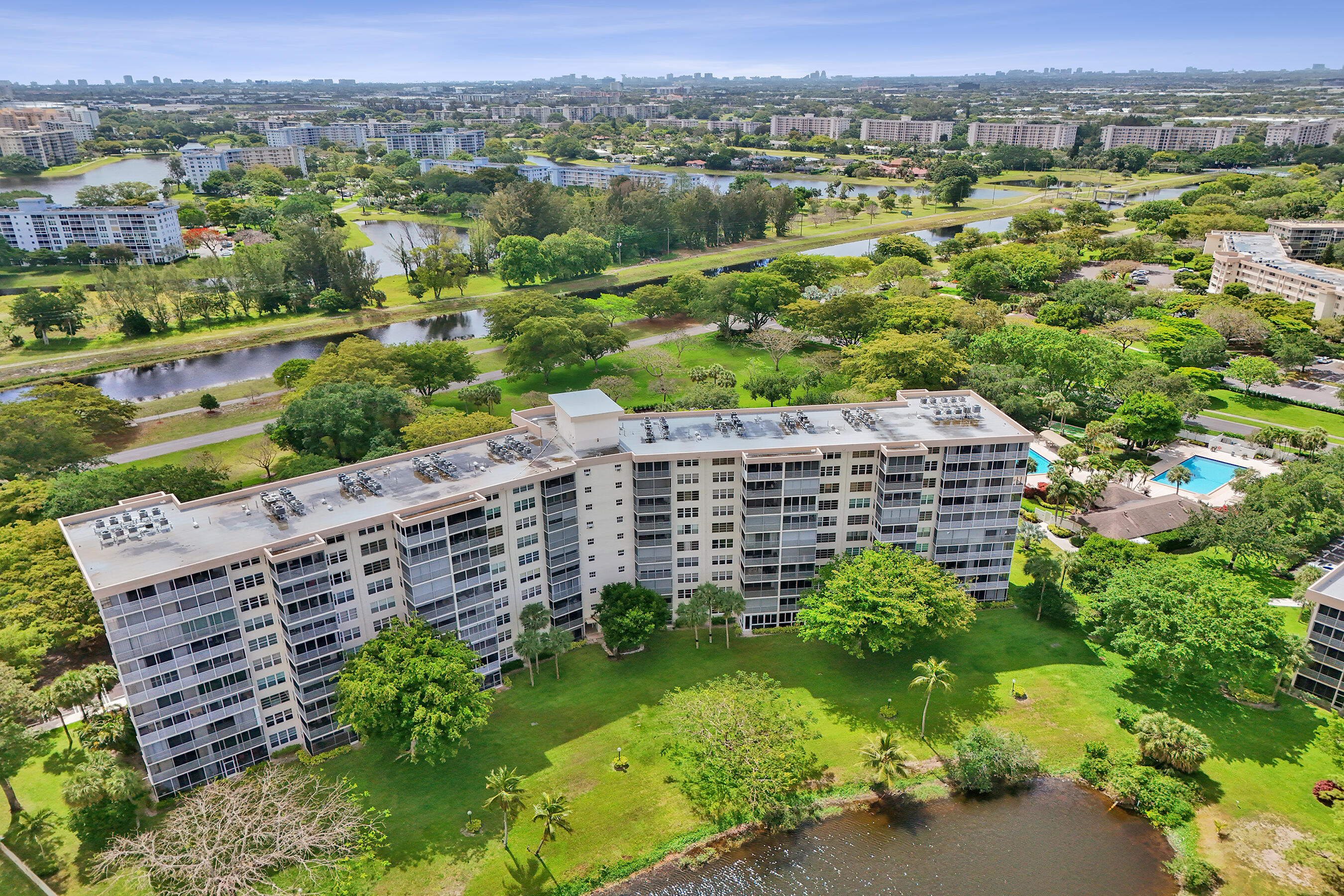 NO 117 PALM-AIRE COUNTRY CLUB - Residential