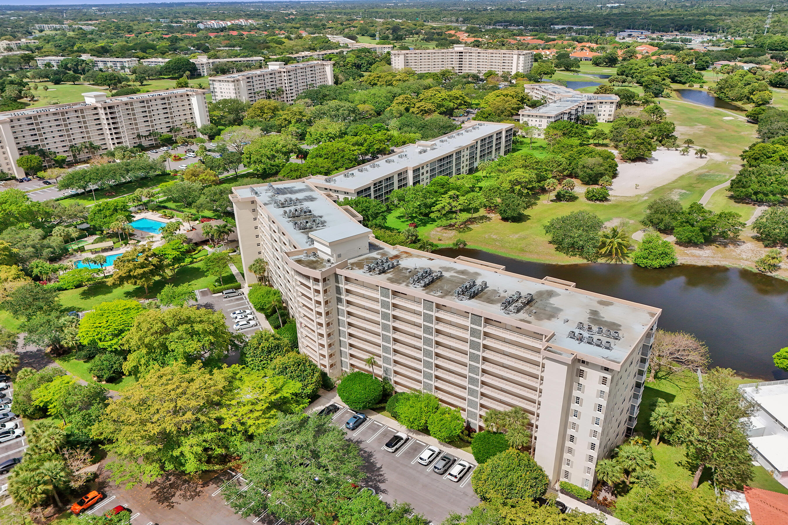 3499 Oaks Way Unit 205