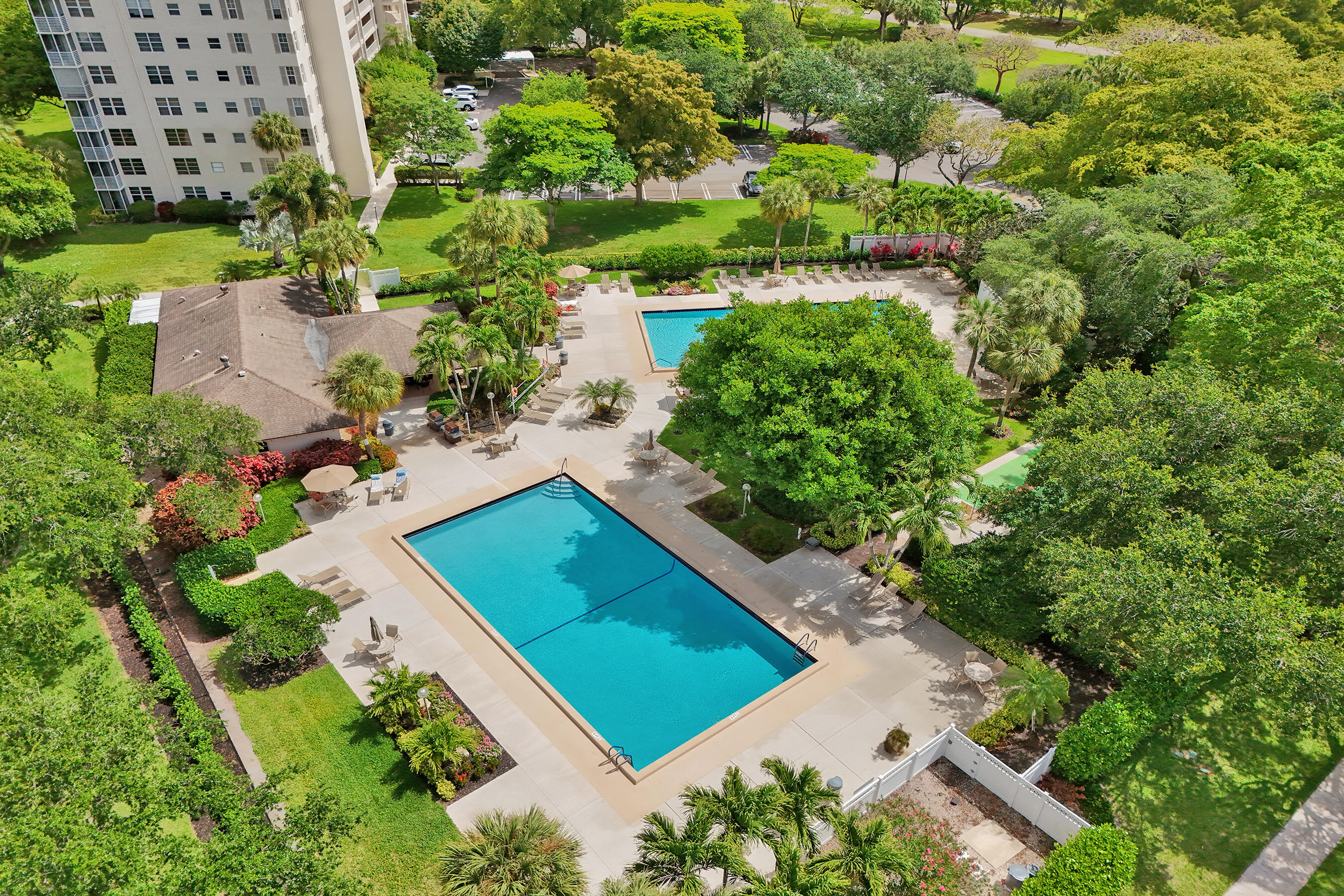 NO 117 PALM-AIRE COUNTRY CLUB - Residential