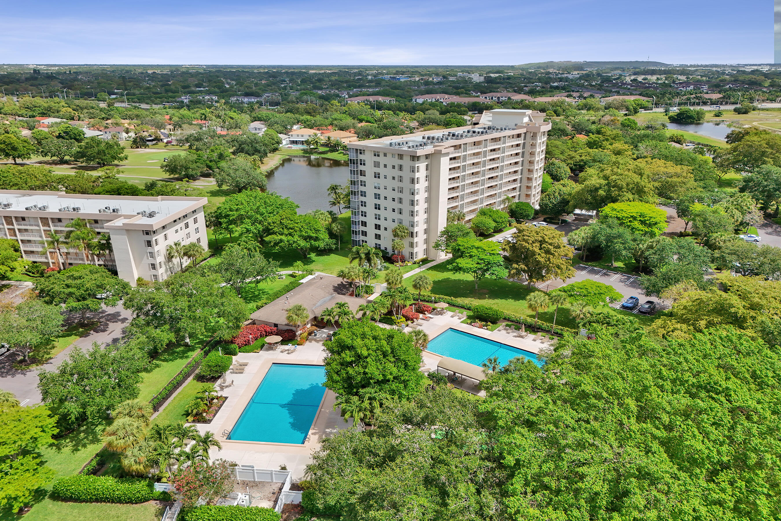 NO 117 PALM-AIRE COUNTRY CLUB - Residential