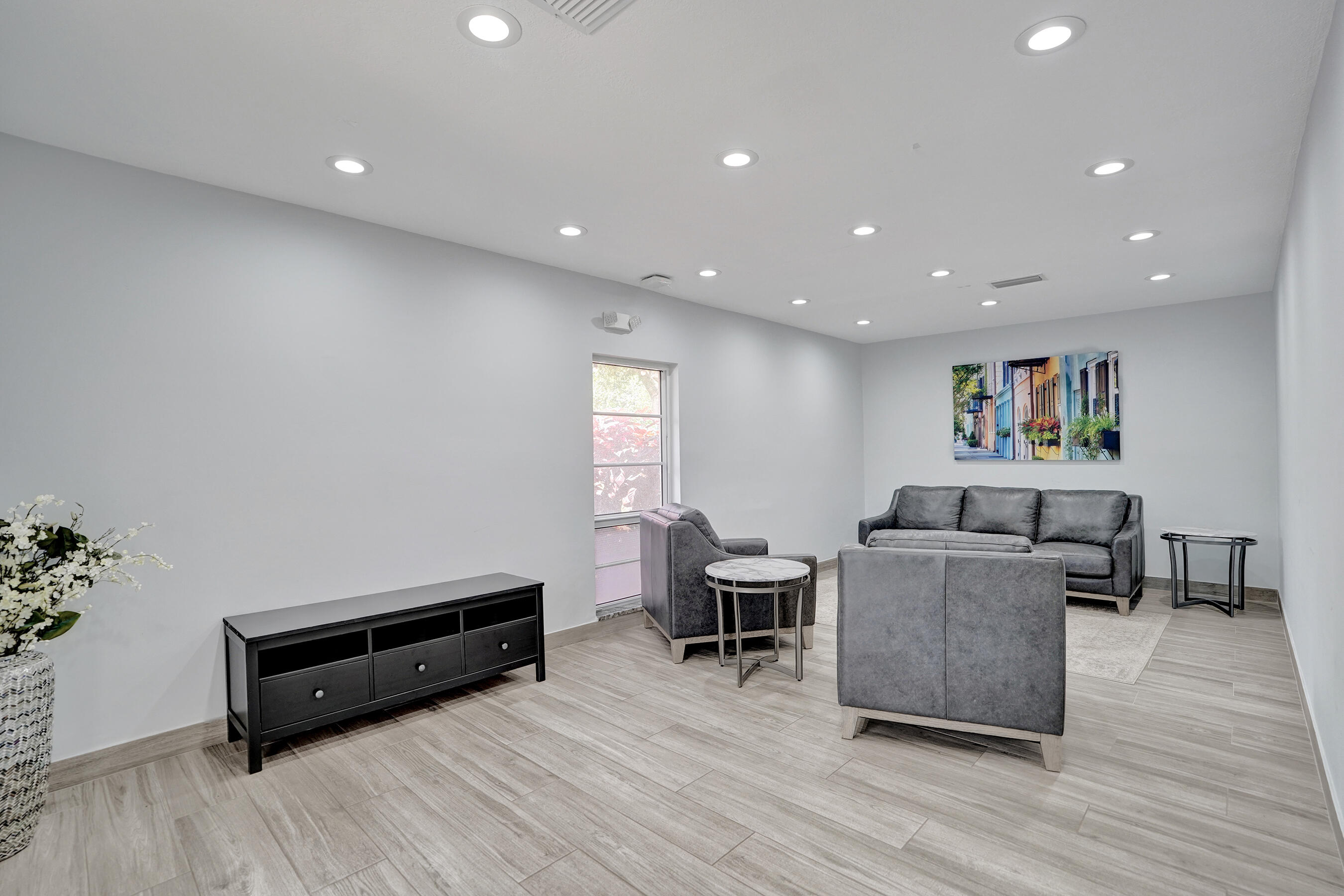 NO 117 PALM-AIRE COUNTRY CLUB - Residential
