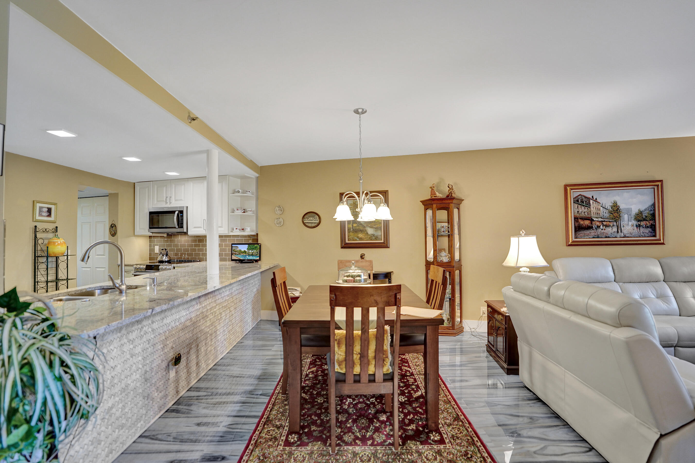 NO 117 PALM-AIRE COUNTRY CLUB - Residential