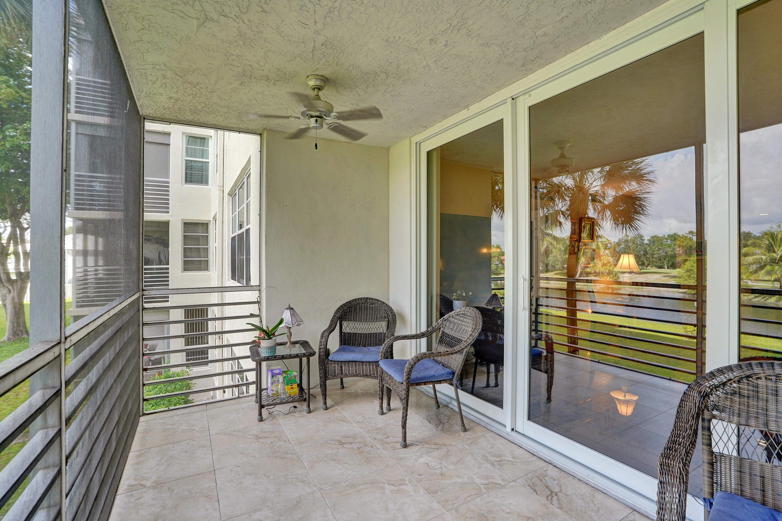 NO 117 PALM-AIRE COUNTRY CLUB - Residential