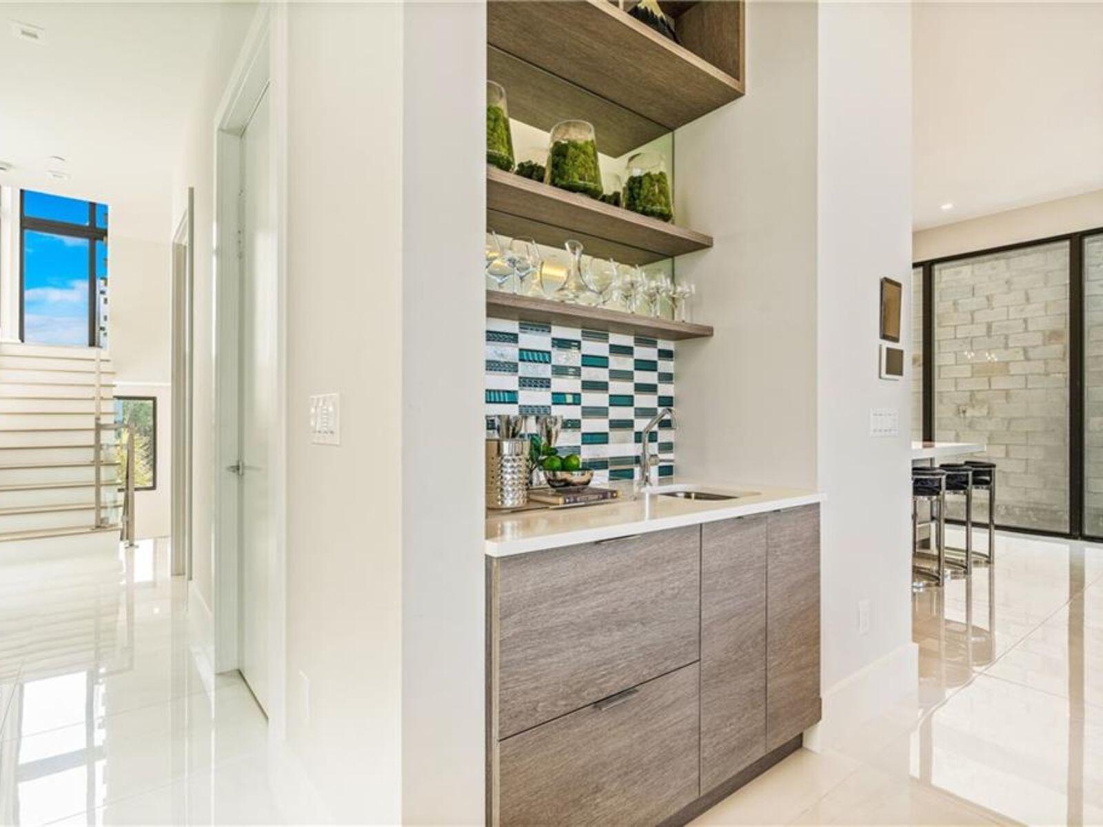 Diamond Shores - Residential