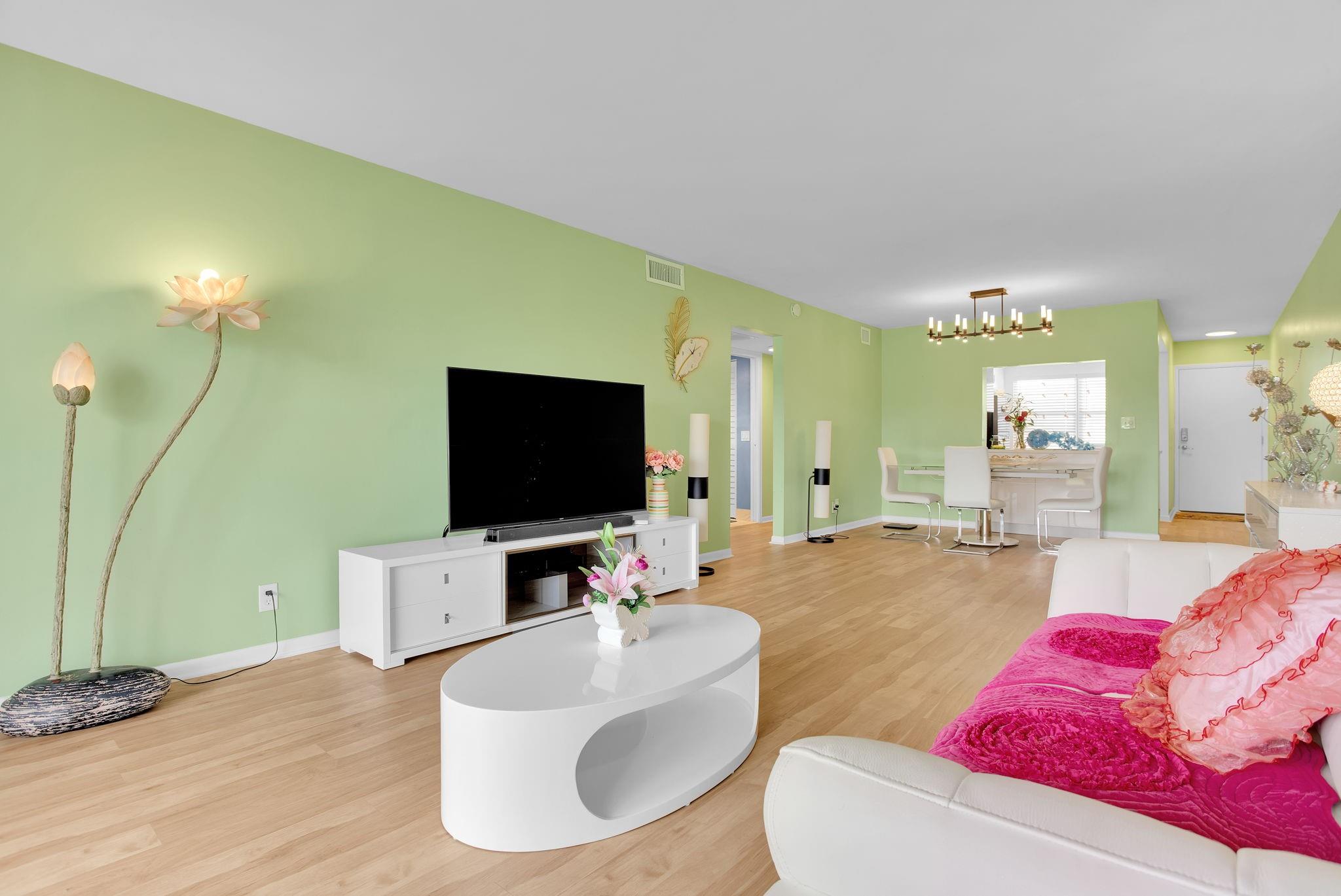 WYNMOOR - Residential