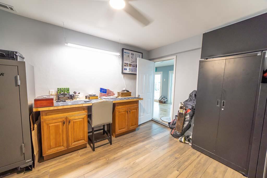 SEA GATE HARBOR - Residential