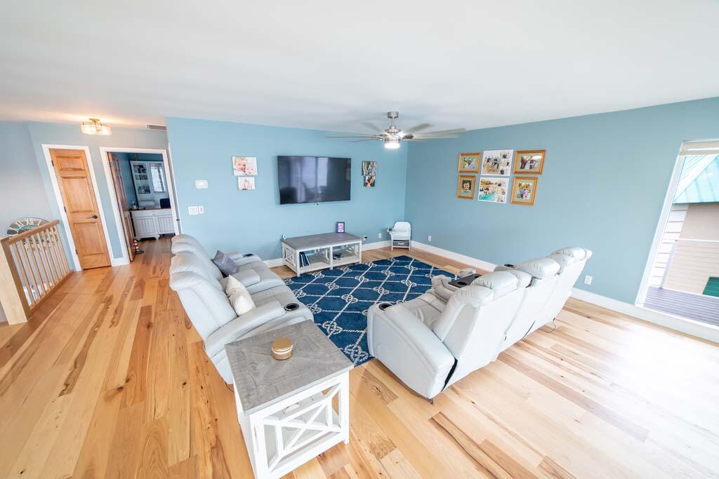 SEA GATE HARBOR - Residential