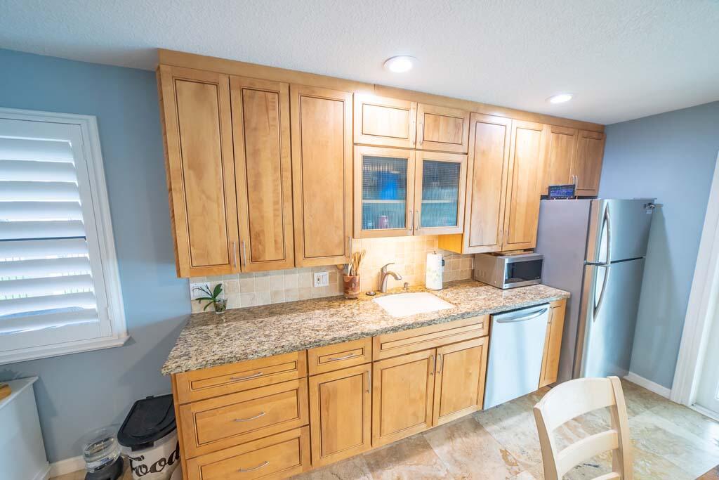 SEA GATE HARBOR - Residential