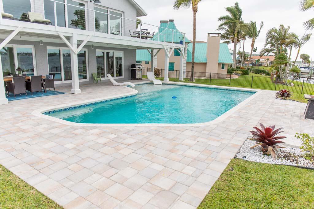 SEA GATE HARBOR - Residential