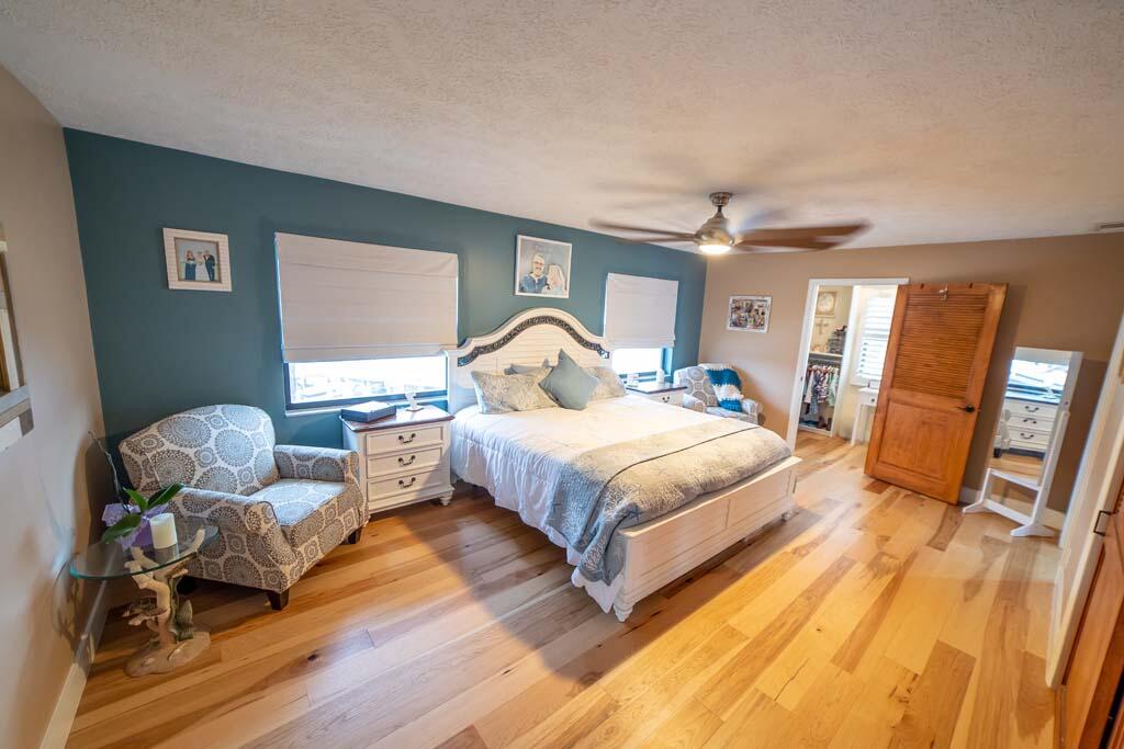 SEA GATE HARBOR - Residential