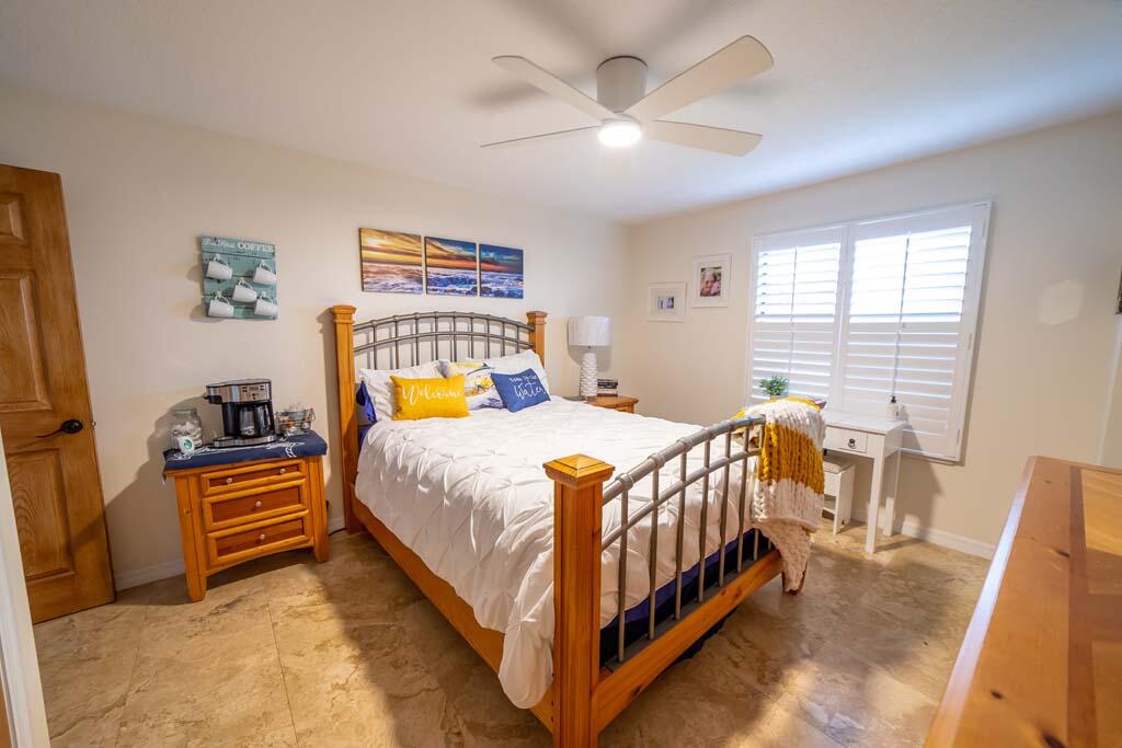 SEA GATE HARBOR - Residential