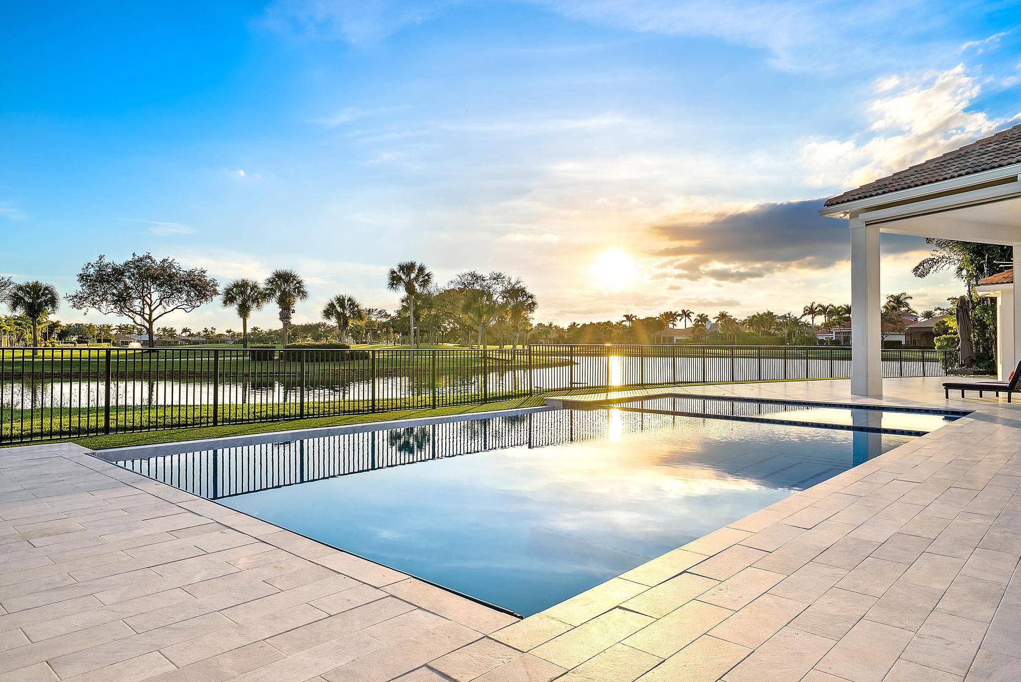 IBIS GOLF AND COUNTRY CLU - Residential