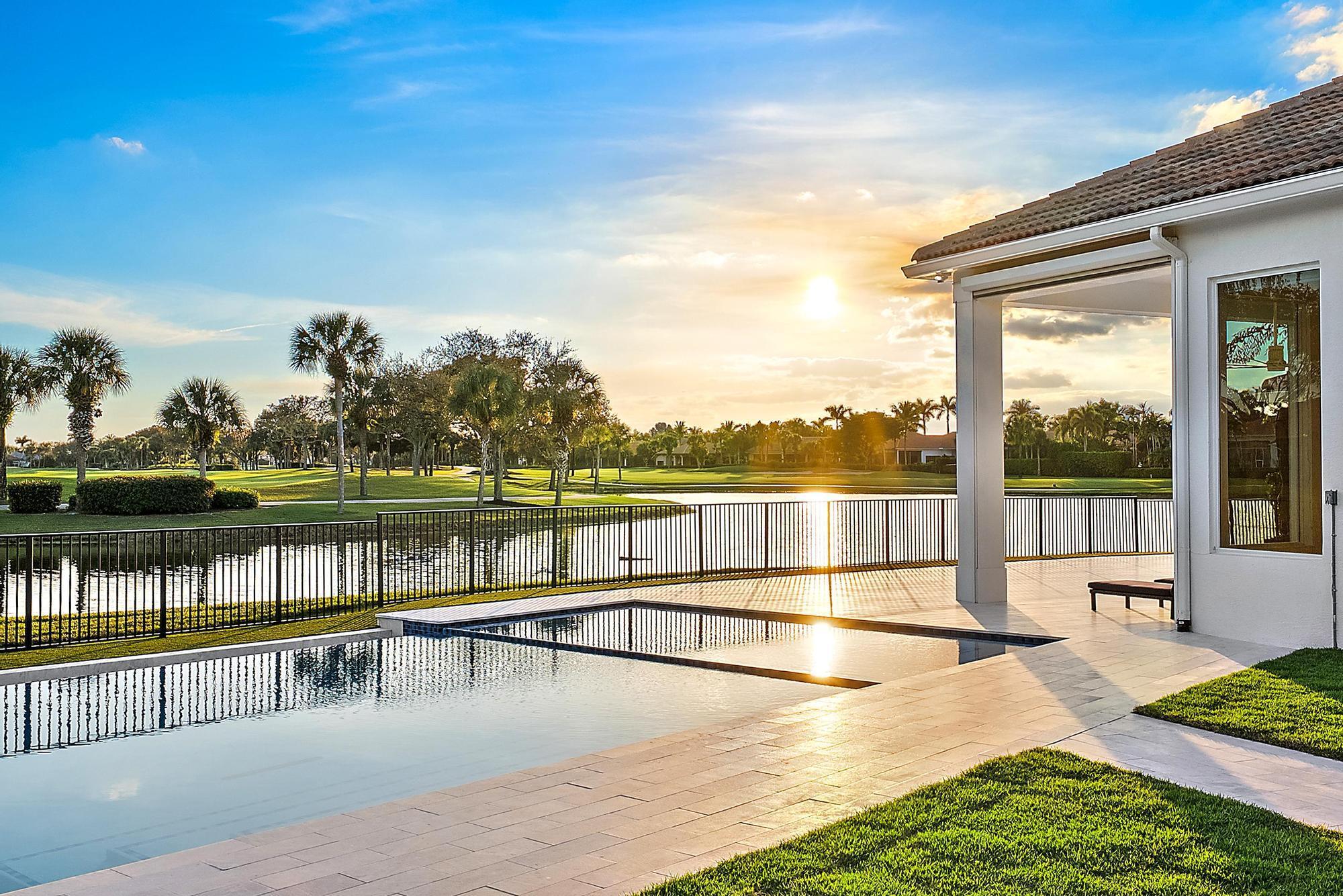 IBIS GOLF AND COUNTRY CLU - Residential