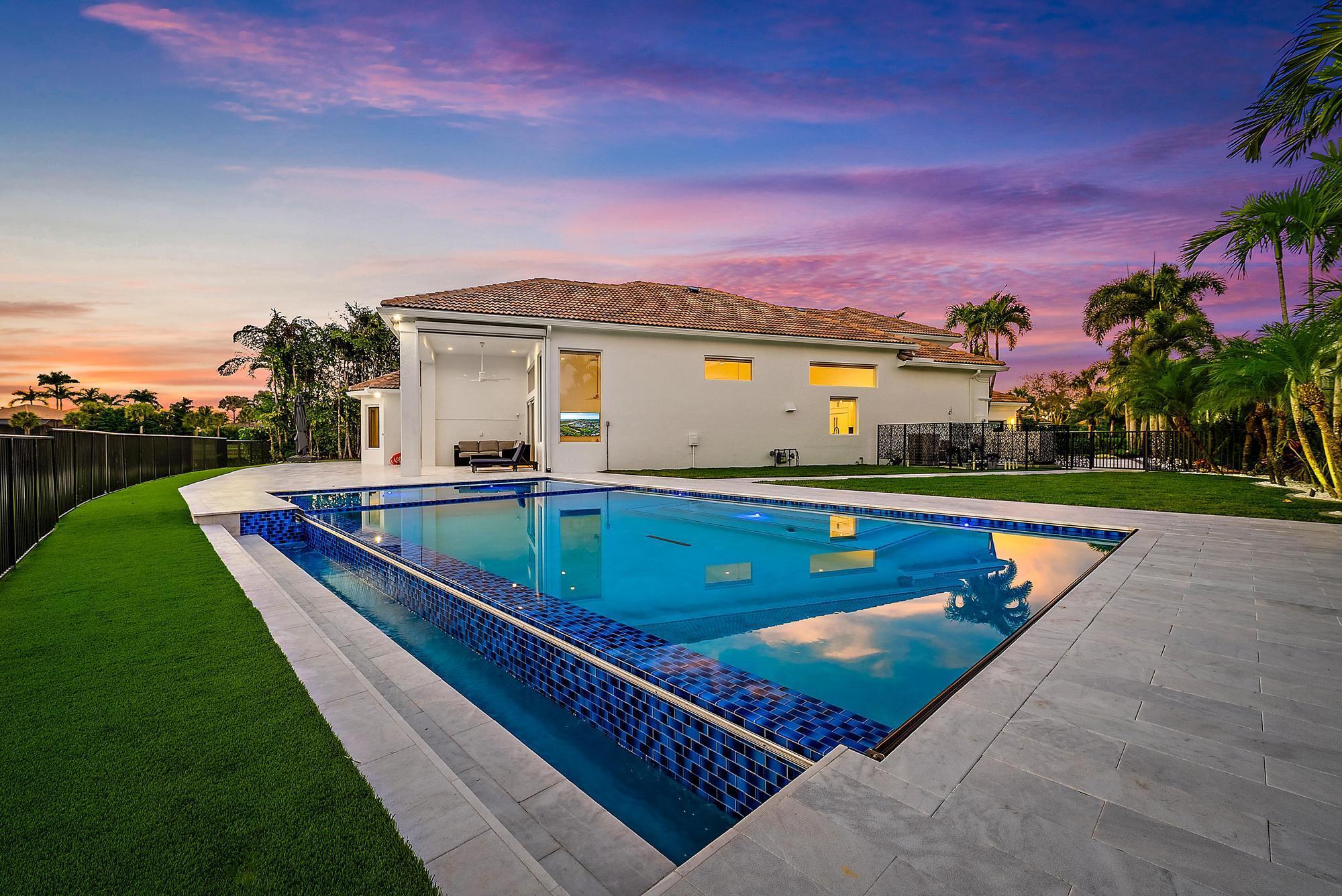 IBIS GOLF AND COUNTRY CLU - Residential