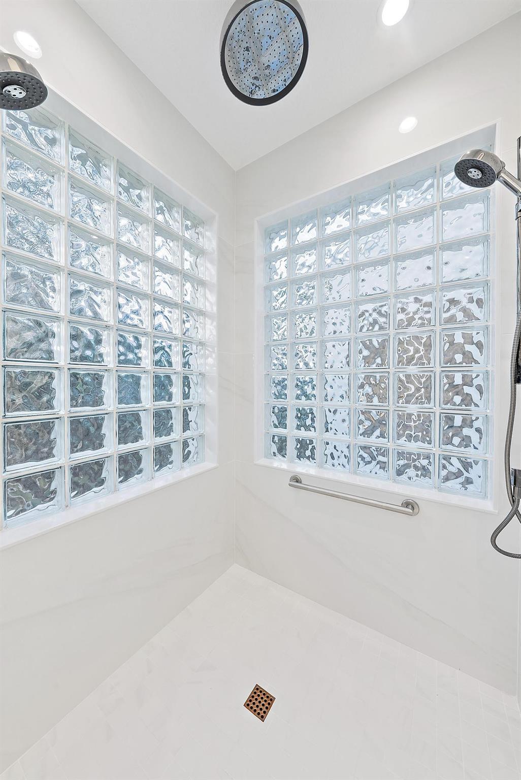 IBIS GOLF AND COUNTRY CLU - Residential