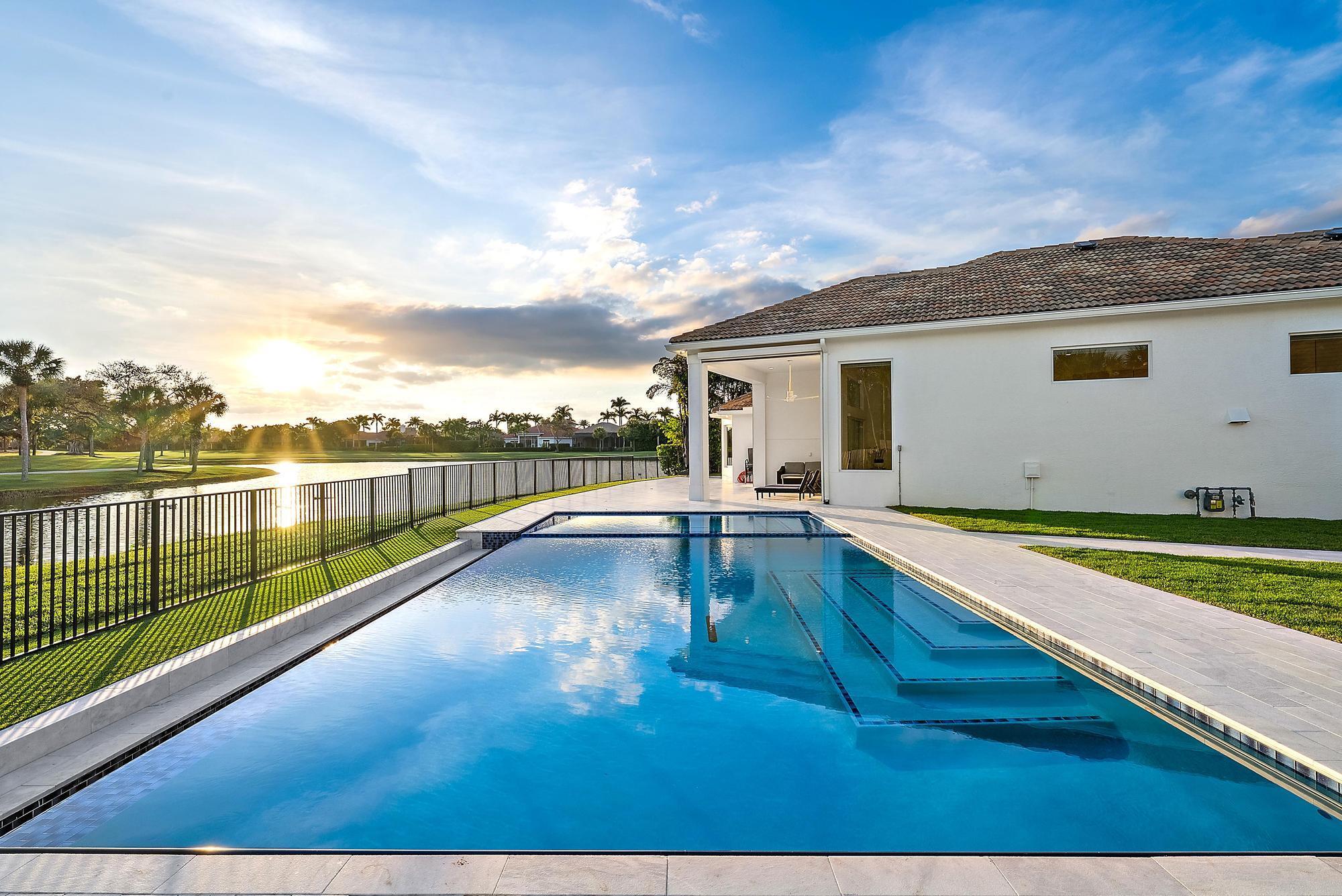 IBIS GOLF AND COUNTRY CLU - Residential