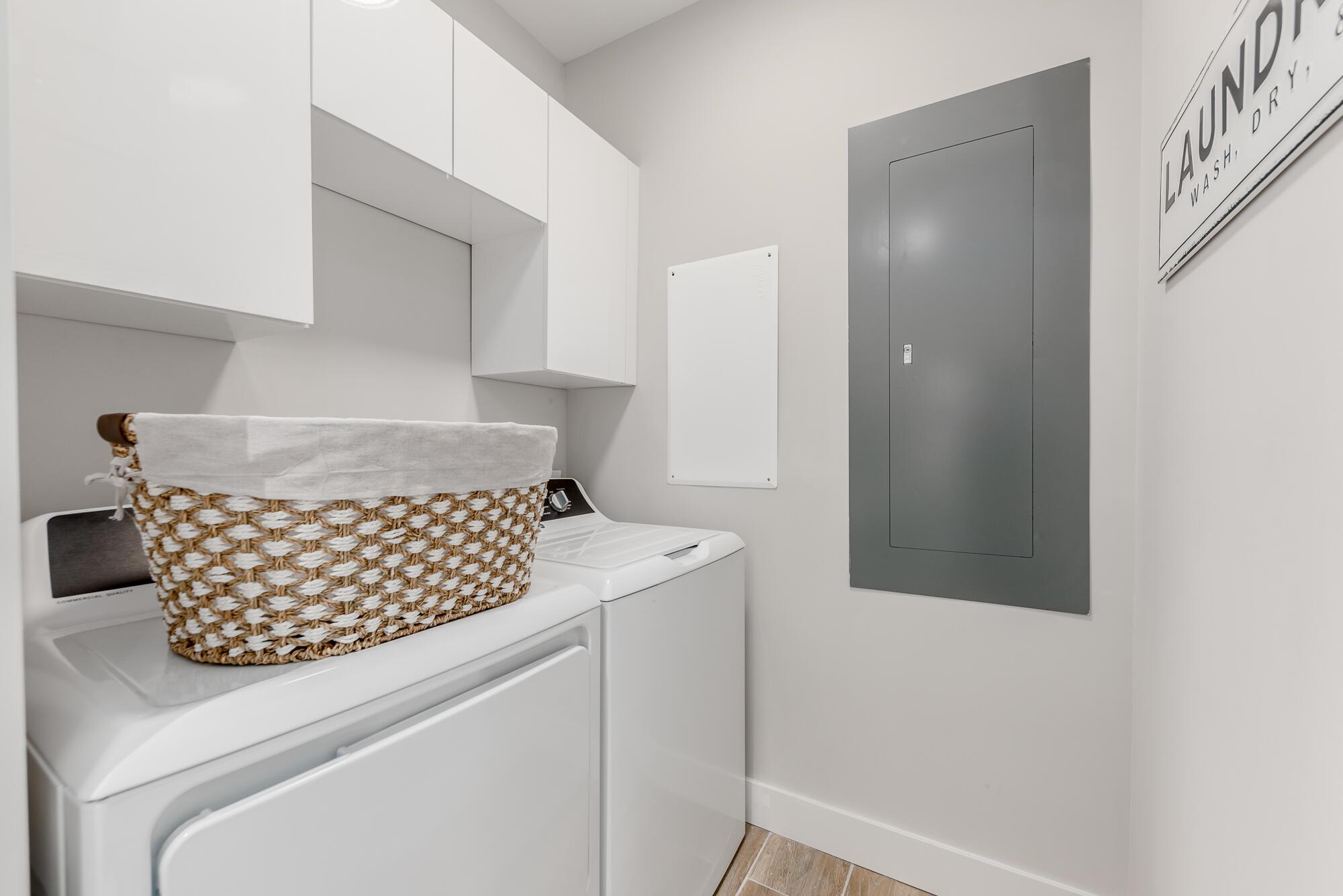 SAILFISH COVE CONDOMINIUM - Residential Lease
