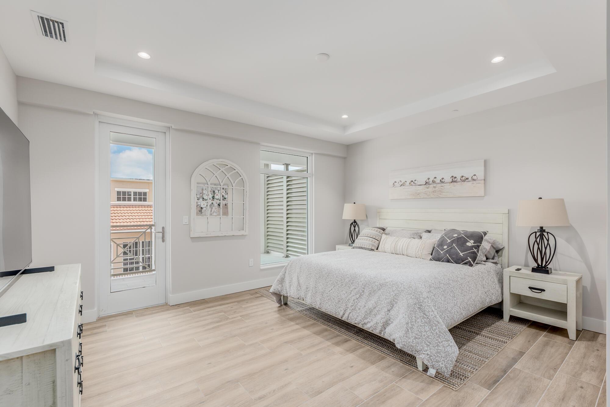 SAILFISH COVE CONDOMINIUM - Residential Lease
