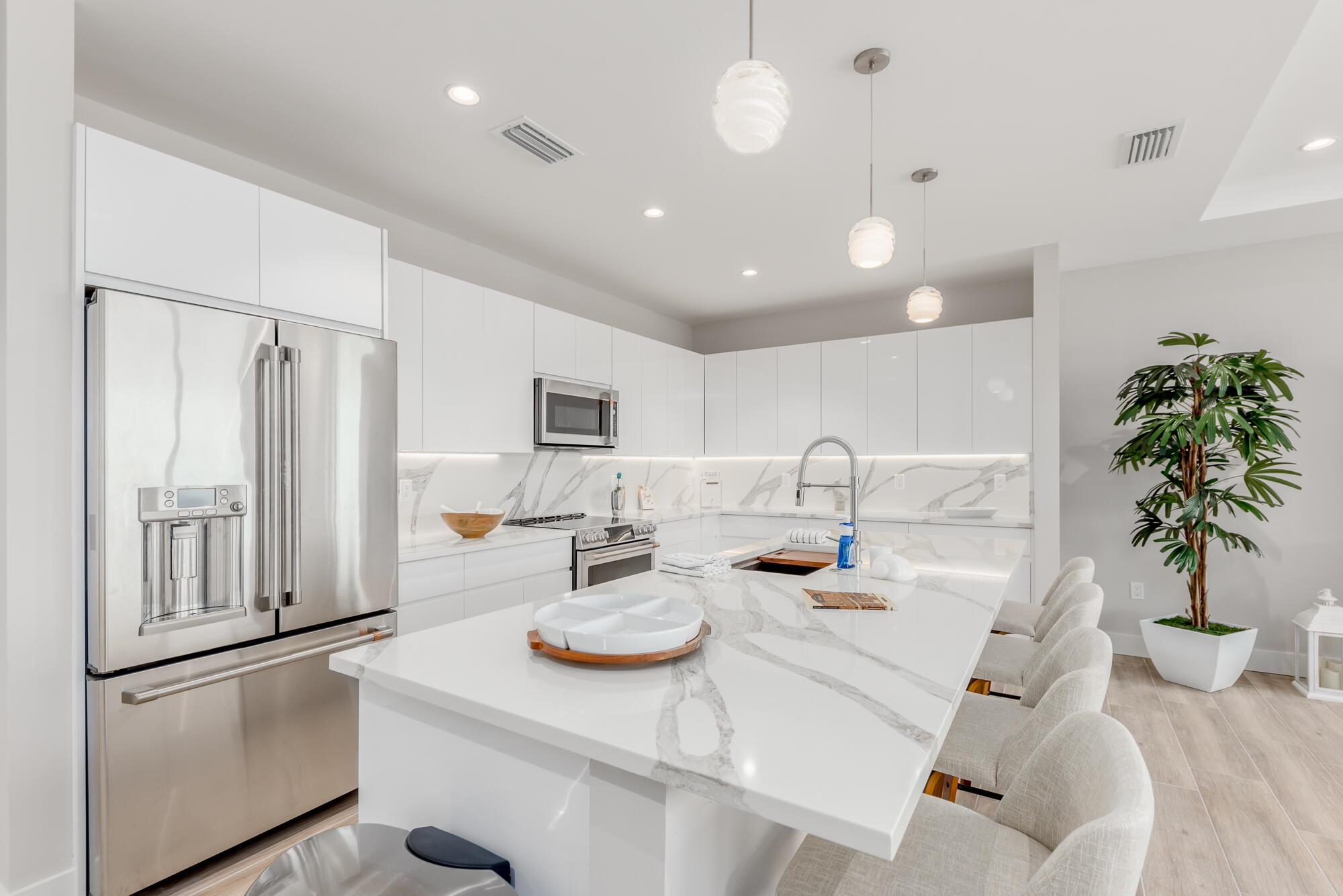 SAILFISH COVE CONDOMINIUM - Residential Lease