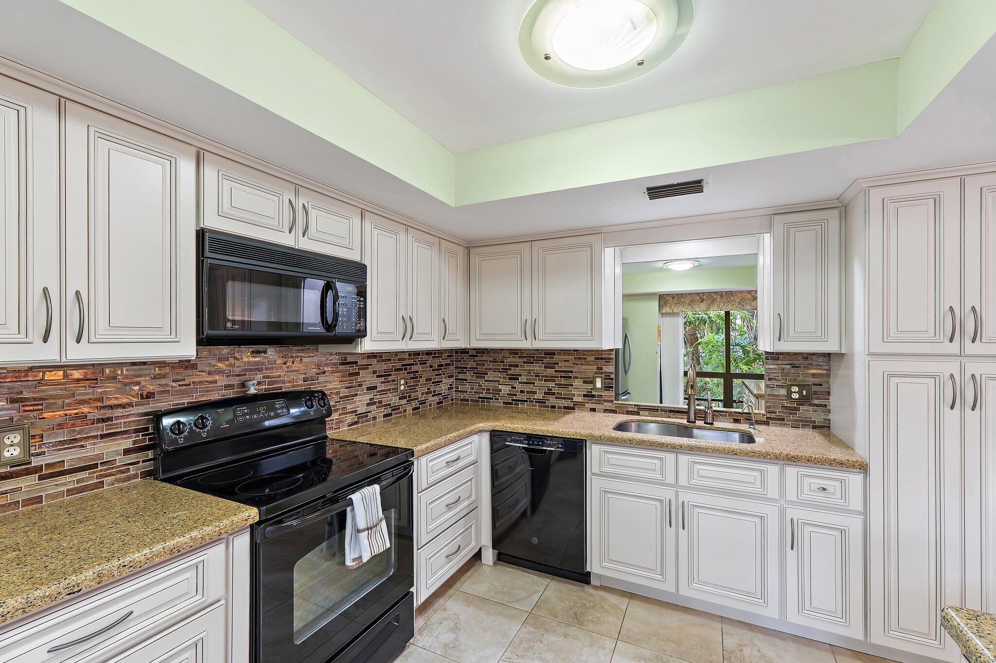 GOLF VILLAS CONDO - Residential