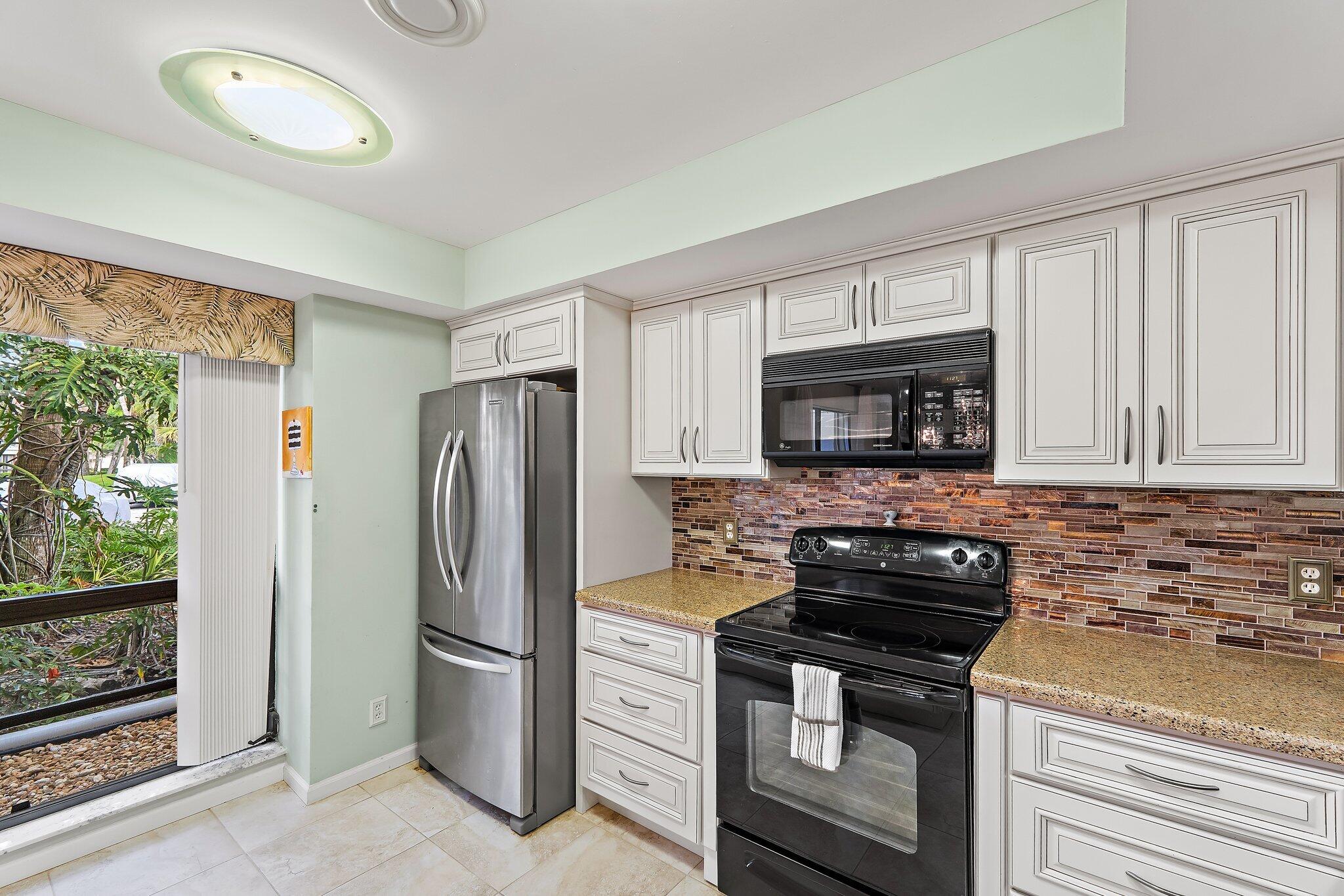 GOLF VILLAS CONDO - Residential